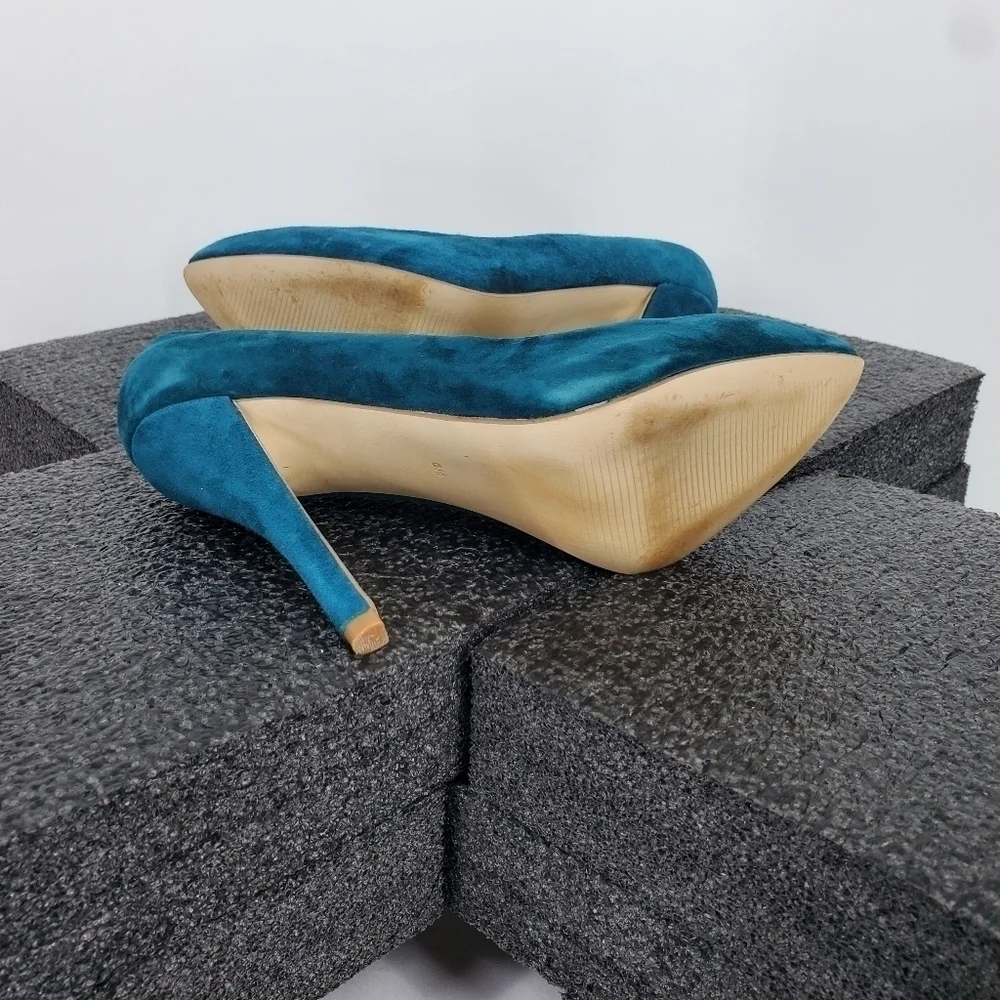 Audrey Brooke Abbracelet Suede Heels Women 6M Shoes Turquoise Blue